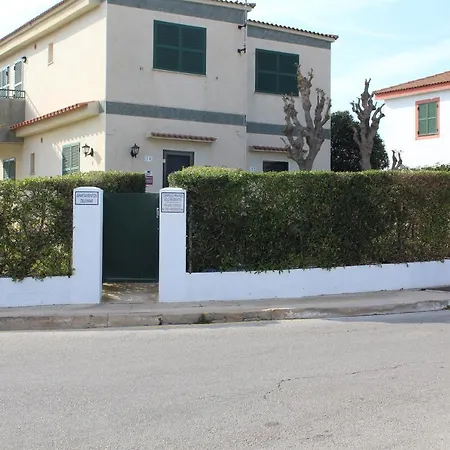 Ideal En Cala'n Blanes, Ciudadela Apartamento *